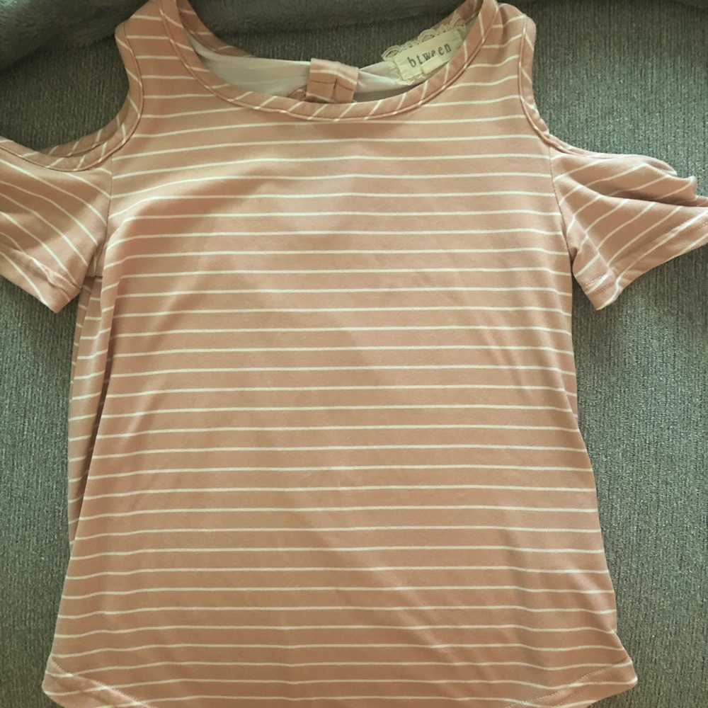 Girls pink stripe size 7 shirt. Brand is btween